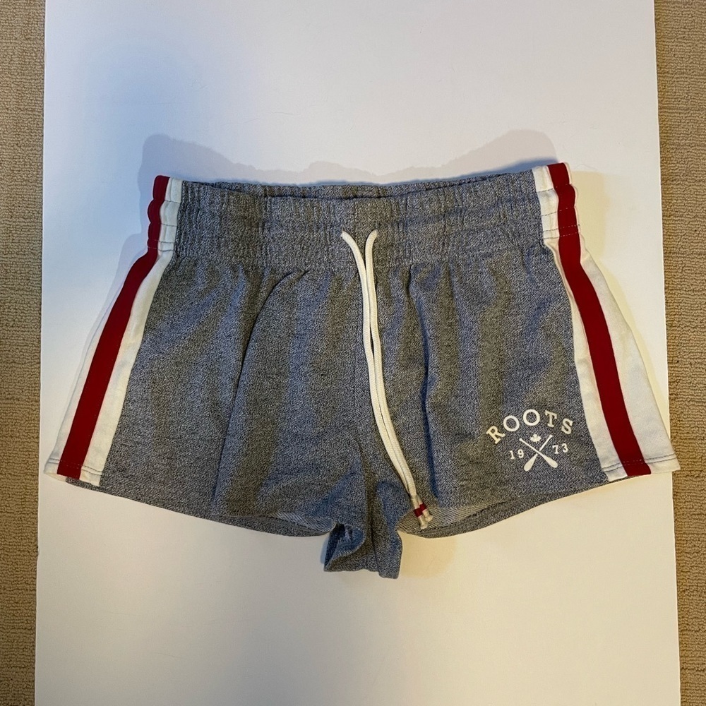Roots Sweat Shirts Size Small